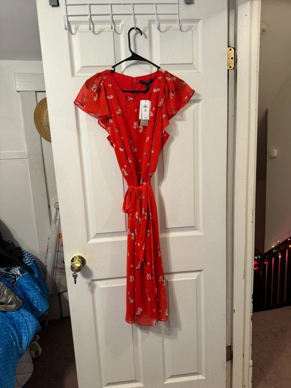 Banana Republic Red Flutter Sleeve Midi Dress with Floral Pattern.  10P.  NWT.